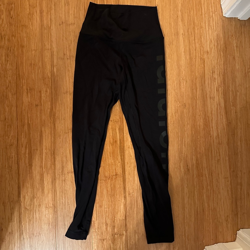 Lululemon black aligns